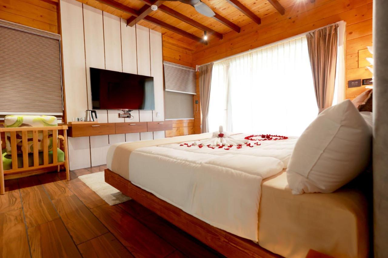 Wooden Ecr Sea Resort Pondicherry Ngoại thất bức ảnh